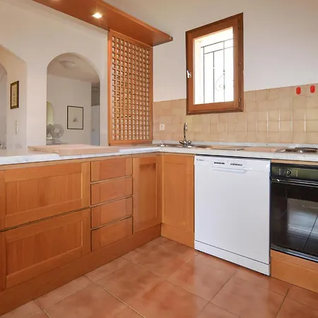 Holiday home 3 Bedroom Stunning In Prunete